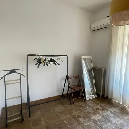 Graziosa stanza con bagno privato-3